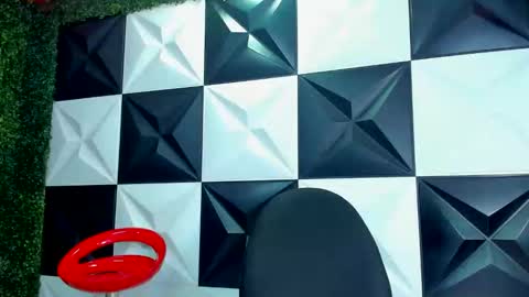 Snapshot of fire_boy69 chatting on 10/21/25, 06:19 fire_boy69 online show from 10/21/25, 06:19