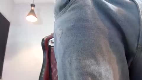 Snapshot of fire_boy69 chatting on 11/17/25, 02:12 fire_boy69 online show from 11/17/25, 02:12