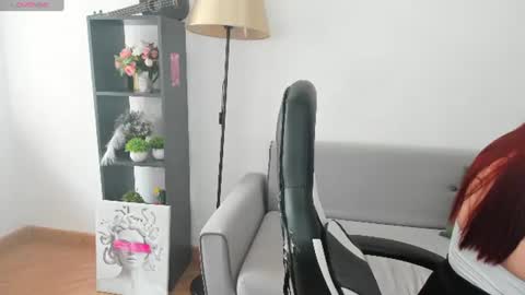 Snapshot of fire_emily chatting on 06/21/26, 01:19 fire_emily online show from 06/21/26, 01:19