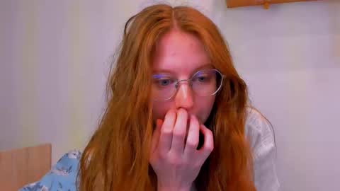 Snapshot of fire_luna chatting on 02/25/26, 05:39 fire_luna online show from 02/25/26, 05:39