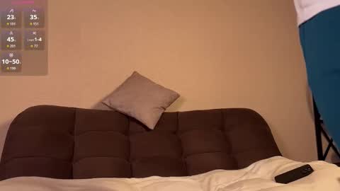 Alex online show from 10/12/25, 03:22