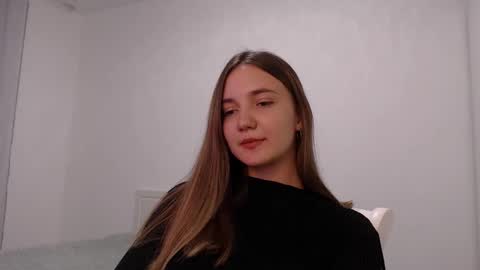 fireflies_fly_ online show from 09/24/25, 07:39