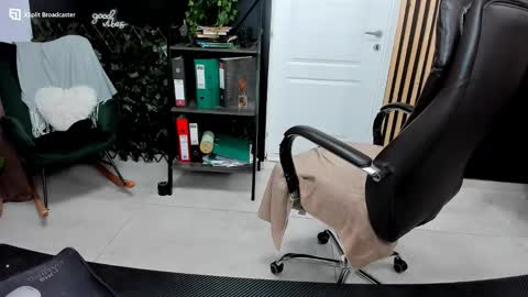 Kallisy online show from 09/12/25, 09:04