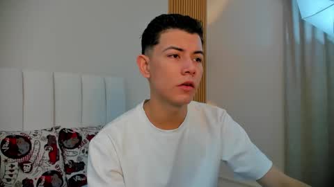 Nicolas online show from 12/03/25, 12:47