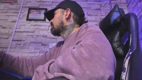 fisherrman666 online show from 11/21/25, 12:10