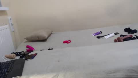 Snapshot of fit_kitty18 chatting on 02/14/25, 08:15 fit kitty18 online show from 02/14/25, 08:15