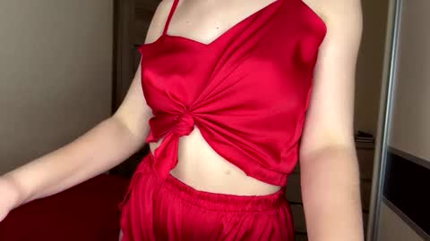 Snapshot of fit_kitty18 chatting on 10/13/25, 05:46 fit kitty18 online show from 10/13/25, 05:46