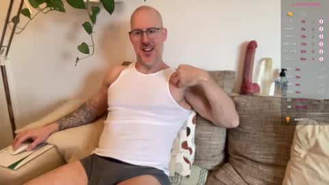 Snapshot of fit_rubinho chatting on 01/19/25, 09:01 Rubn online show from 01/19/25, 09:01