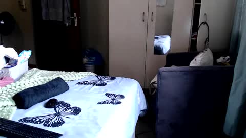 fitblair66_ online show from 09/17/25, 11:12