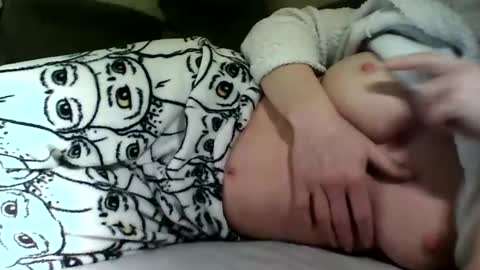 Snapshot of fitbut chatting on 01/11/25, 06:54 Fitbut online show from 01/11/25, 06:54