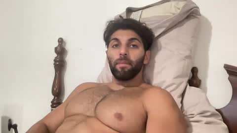 Snapshot of fitcurvyman4fun_69 chatting on 09/11/25, 03:45 fitcurvyman4fun_69 online show from 09/11/25, 03:45