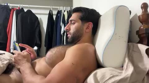 Snapshot of fitcurvyman4fun_69 chatting on 11/05/25, 03:50 fitcurvyman4fun_69 online show from 11/05/25, 03:50