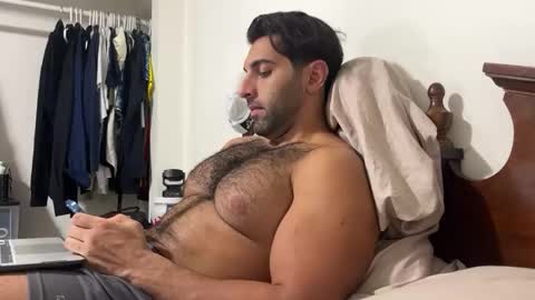 Snapshot of fitcurvyman4fun_69 chatting on 11/06/25, 01:06 fitcurvyman4fun_69 online show from 11/06/25, 01:06