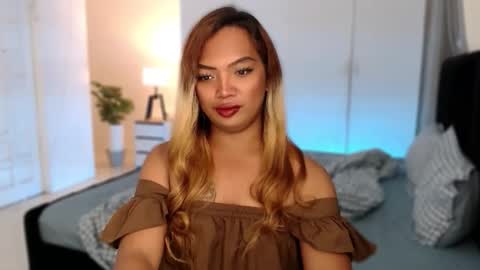 Snapshot of fitfemme_anna chatting on 03/11/26, 07:03 fitfemme_anna online show from 03/11/26, 07:03