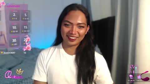 Snapshot of fitfemme_anna chatting on 03/25/26, 03:45 fitfemme_anna online show from 03/25/26, 03:45