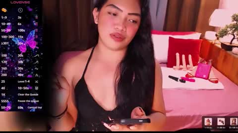 Snapshot of fitfemme_anna chatting on 06/02/26, 01:24 fitfemme_anna online show from 06/02/26, 01:24