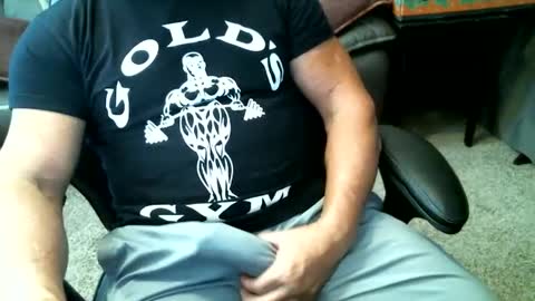 fitguy40 online show from 12/09/24, 08:12