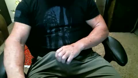 fitguy40 online show from 12/13/25, 11:32