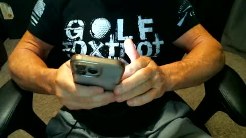Snapshot of fitguy40 chatting on 06/22/26, 03:25 fitguy40 online show from 06/22/26, 03:25