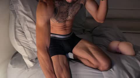 Snapshot of fitjacques chatting on 06/09/26, 02:45 fitjacques online show from 06/09/26, 02:45