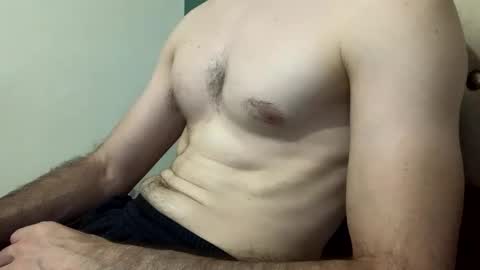 Snapshot of fittbigdick chatting on 04/21/26, 10:12 FittBoy online show from 04/21/26, 10:12