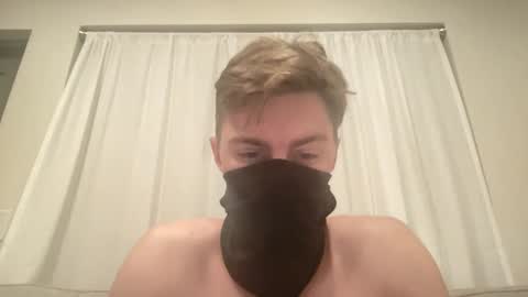 Snapshot of fittfucker chatting on 10/16/25, 03:29 fittfucker online show from 10/16/25, 03:29