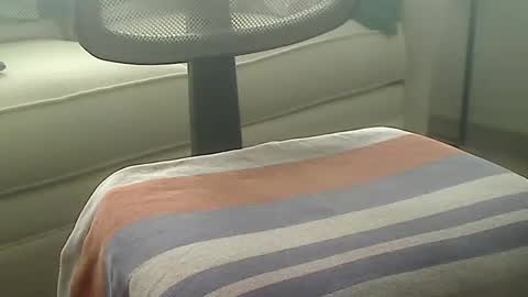 fjcs73 online show from 10/05/25, 03:32