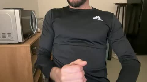 Snapshot of fla85 chatting on 04/22/26, 06:31 Fla is short for Flavio online show from 04/22/26, 06:31