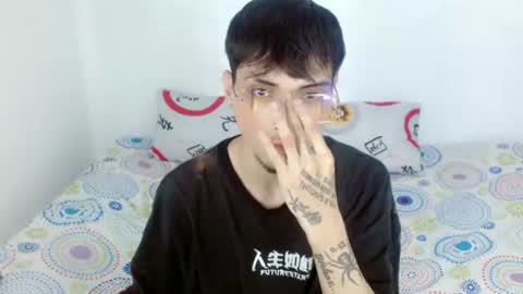 Snapshot of flaco23_latino chatting on 06/15/26, 04:25 flaco23_latino online show from 06/15/26, 04:25