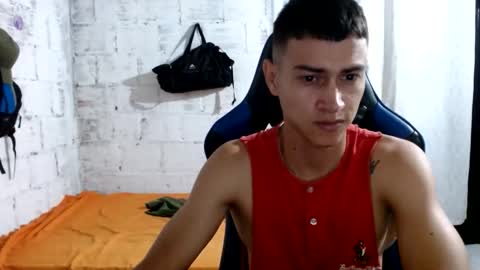 Snapshot of flacolatind chatting on 12/19/25, 03:02 FLACO online show from 12/19/25, 03:02