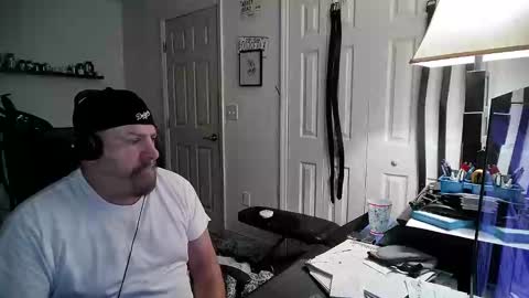 Florida guy online show from 12/27/24, 09:43