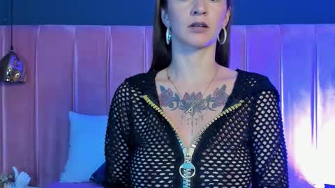 Snapshot of flakiss_18 chatting on 02/17/26, 11:07 Flakiss online show from 02/17/26, 11:07