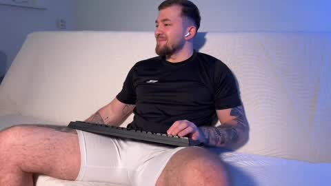 Flamefury18 online show from 03/19/26, 07:34