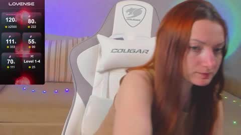 Snapshot of flamystar chatting on 12/23/25, 02:31 Yana online show from 12/23/25, 02:31