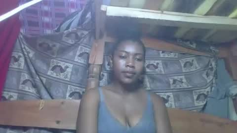 Snapshot of flangie chatting on 04/19/26, 04:28 Flangie online show from 04/19/26, 04:28