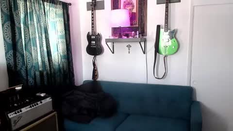 Snapshot of flanneldong chatting on 03/26/26, 07:30 Flannel Dong online show from 03/26/26, 07:30