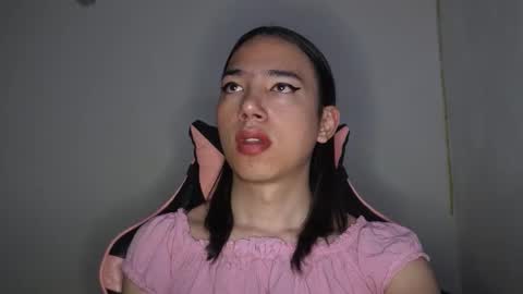 Snapshot of flaream_angel chatting on 10/28/25, 04:53 Alexa online show from 10/28/25, 04:53