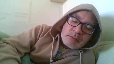 Snapshot of flashdreaming chatting on 03/25/26, 02:34 Carlo online show from 03/25/26, 02:34