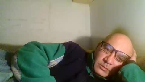 Snapshot of flashdreaming chatting on 04/05/26, 09:01 Carlo online show from 04/05/26, 09:01