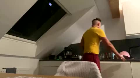 Snapshot of flashi1990 chatting on 10/20/25, 04:57 flashi1990 online show from 10/20/25, 04:57