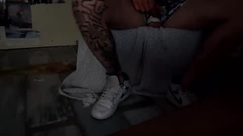 Snapshot of flashwhitesox chatting on 04/19/26, 11:40 Flashwhitesox online show from 04/19/26, 11:40