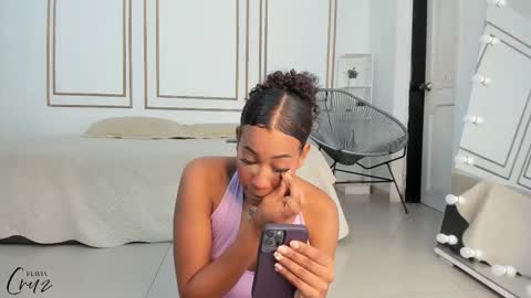 Flavia online show from 10/06/25, 07:22