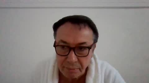 Snapshot of flenzo44 chatting on 11/11/25, 01:44 flenzo44 online show from 11/11/25, 01:44