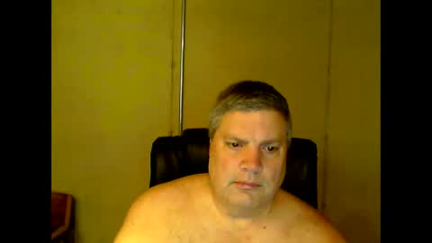 Snapshot of fletch32 chatting on 01/26/25, 03:17 jd online show from 01/26/25, 03:17