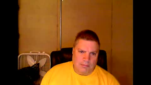 Snapshot of fletch32 chatting on 03/02/25, 01:16 jd online show from 03/02/25, 01:16