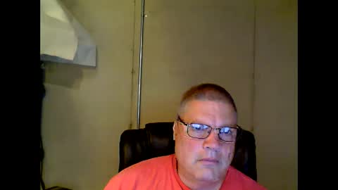 Snapshot of fletch32 chatting on 10/02/25, 07:54 jd online show from 10/02/25, 07:54