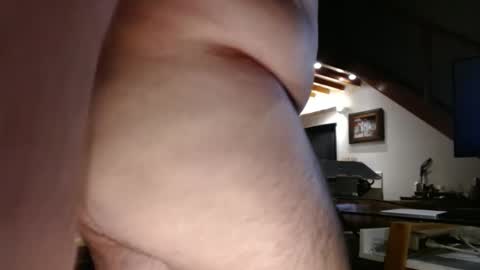 Snapshot of fleud chatting on 10/14/25, 04:02 fleud online show from 10/14/25, 04:02