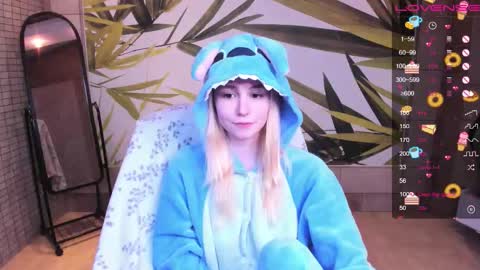 FlexiMona online show from 02/15/26, 10:14