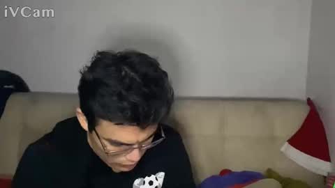 Snapshot of flexior69 chatting on 12/17/25, 09:37 flexior69 online show from 12/17/25, 09:37