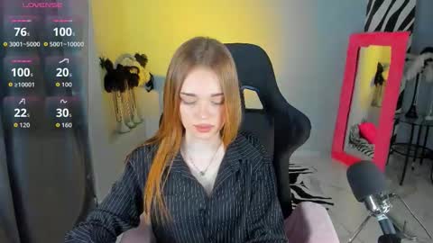 Snapshot of flexyfoxy chatting on 02/28/26, 04:19 Flexyfoxy online show from 02/28/26, 04:19